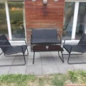 Apartment Kleine In Koln-rosrath Mit Garten Rosrath