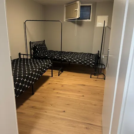 Kleine In Koln-rosrath Mit Garten Apartment Rosrath